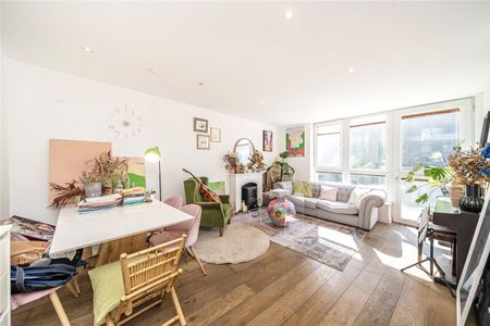 Ottley Drive, London, SE3 9FT - Photo 2