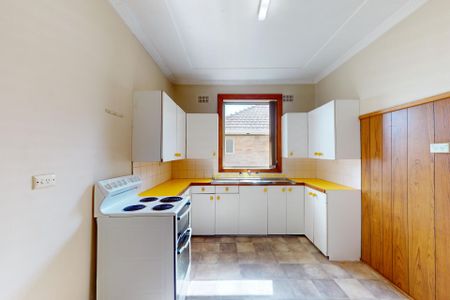 16 Silsoe Street, Mayfield NSW 2304 - Photo 2