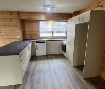 3 Bedroom Home - Available now - Photo 2