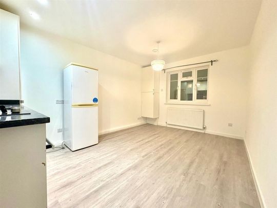 Fortess Road, London - Photo 1