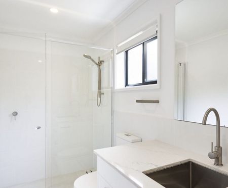 79 Markeri Street, Mermaid Waters - Photo 4