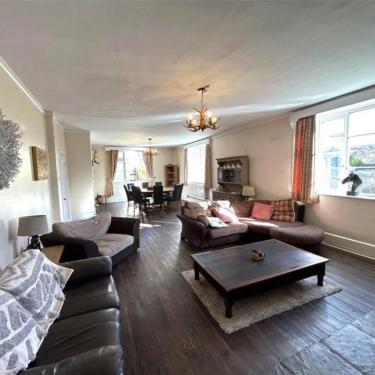 5 bedroom detached house to rent - Photo 1
