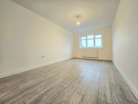 2 Bed Flat, Newsboy House, LU2 - Photo 4