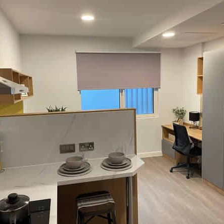 Studio Silver - Photo 1