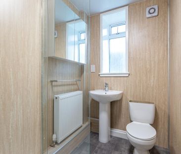 4 bedroom flat share to rent - Photo 5