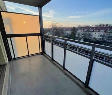 Wunderschöne sonnige 2 Zimmerwohnung mit Balkon sucht neue Bewohner! - Foto 1