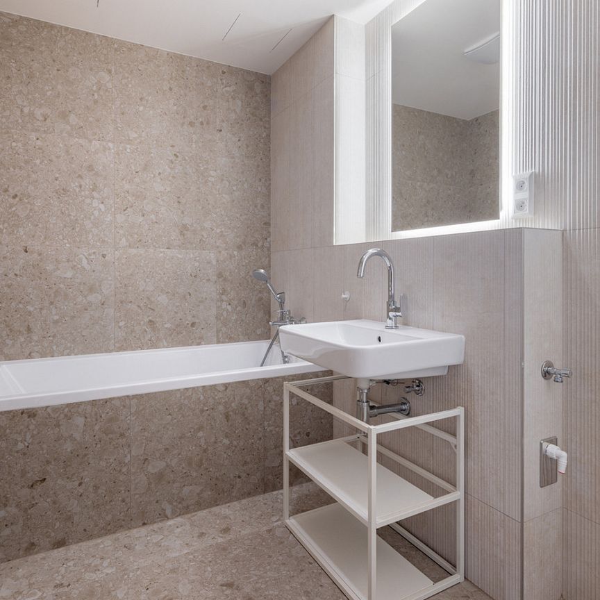 Pronájem bytu 2+kk 52 m² - Fotografie 1