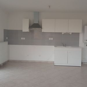 Location Appartement 2 Pièces 43 m² - Photo 2