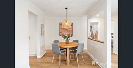 **REGISTER TO INSPECT VIA REALESTATE.COM.AU LINK & PHOTO ID MUST BE PROVIDED AT ENTRY, WHEN VIEWING ALL RENTAL PROPERTIES WITH BARRY PLANT FRANKSTON** - Photo 2