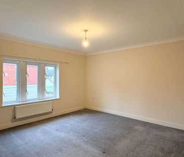 Dunkleys Way, Taunton - Photo 4