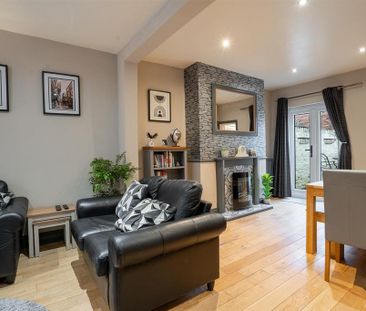 2 bedroom terraced house to rent - Photo 4