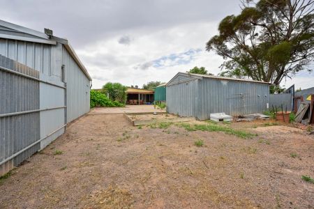 18 Creber Street, Whyalla Playford - Photo 3