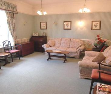 1 bedroom retirement property to rent - Photo 2