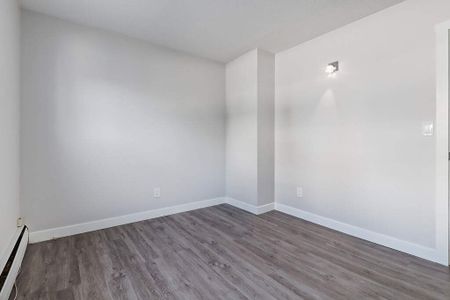 Premier Suite - 1 Bedroom - Photo 4