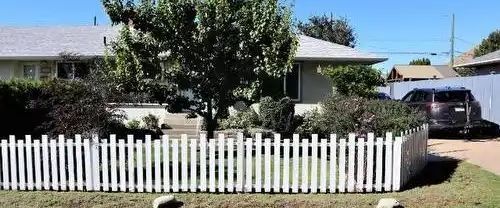 Half Duplex - 1142 Meadow Lane, Kamloops, BC, V2B 5N5 | 1142 Meadow Lane, Kamloops - Photo 1