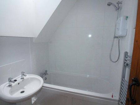 2 bedroom terraced house to rent - Photo 5