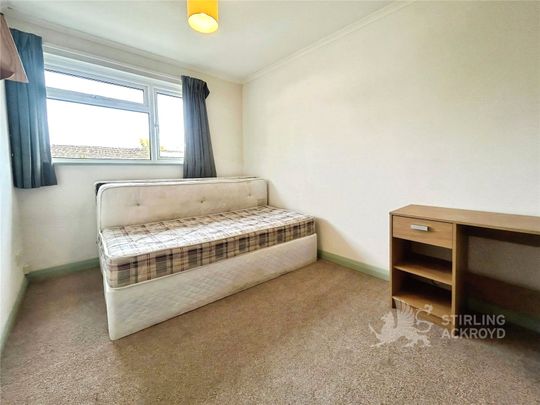 Guildford Park Avenue, Guildford, Surrey, GU2 7NH - Photo 1