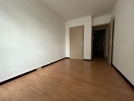 Location Appartement 4 pièces 67m² AVIGNON 84000 - Photo 4