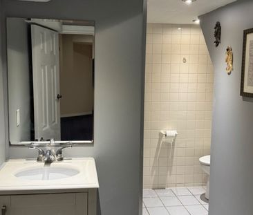 For Lease - 392 East Avenue Unit# Bsmt, Toronto, Ontario - Photo 4