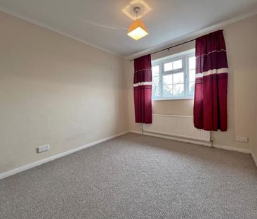 3 bedroom apartment to rent - Photo 4