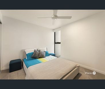 210/9 Lapraik Street, Ascot, Qld 4007 - Photo 6