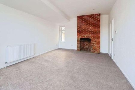 High Street, Brightlingsea, CO7 - Photo 2