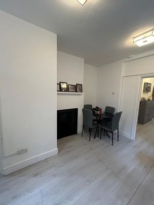 2 Bed Flat, Manor Road, N16 - Photo 1