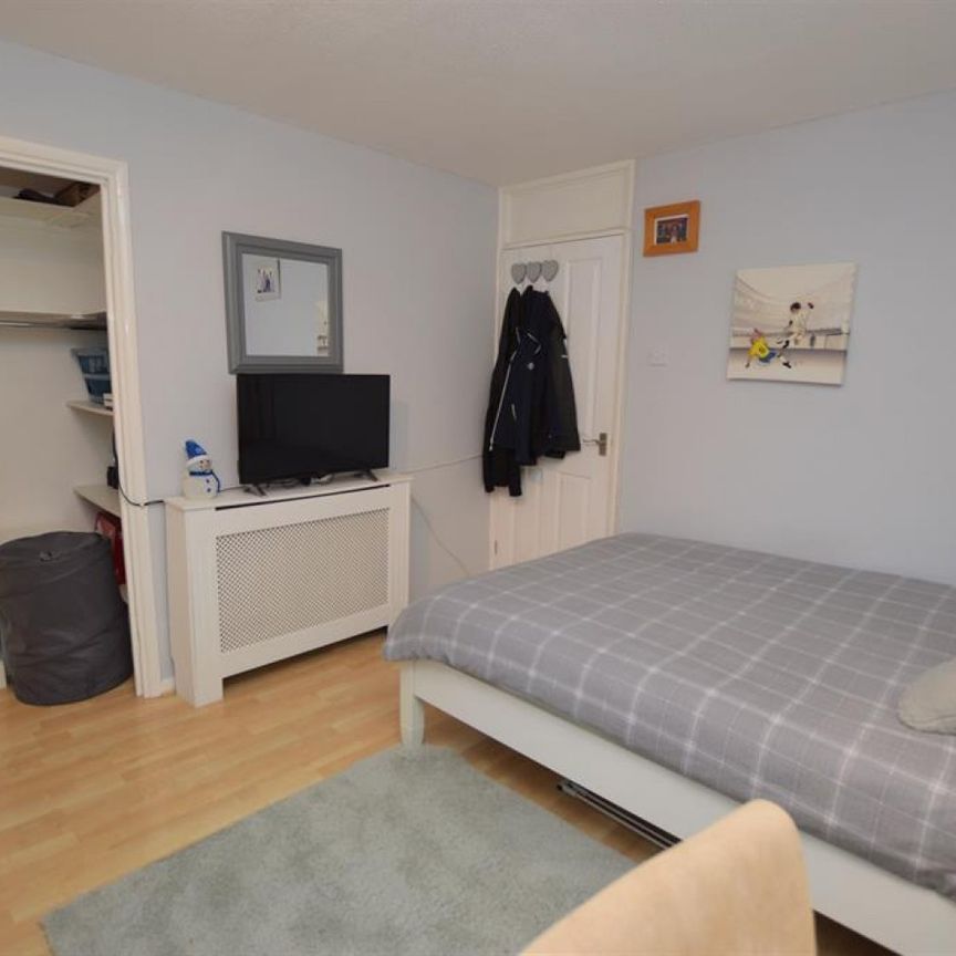 2 bedroom House To Let - Photo 1