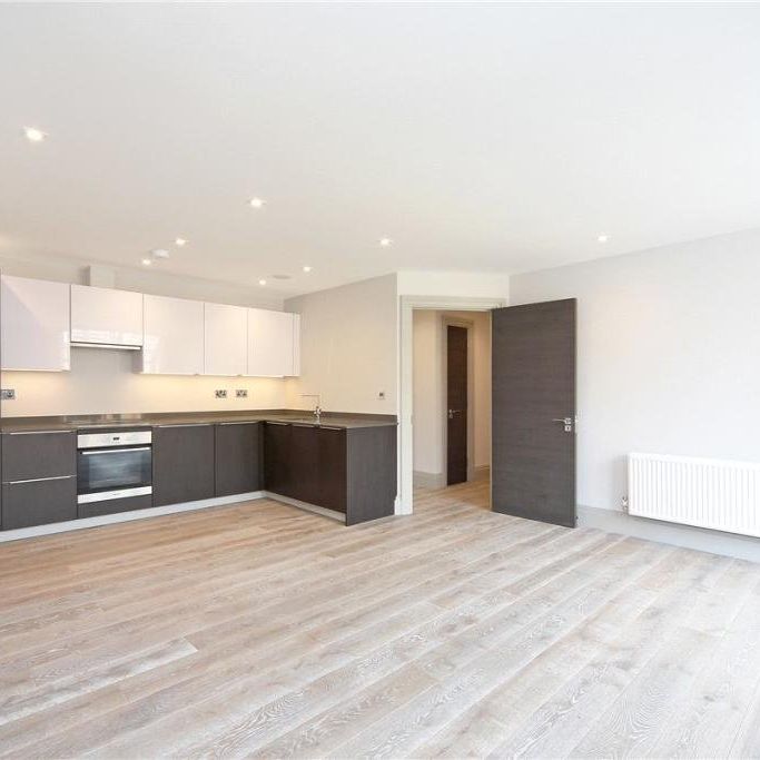 Fulham Road, London, SW6 - Photo 1
