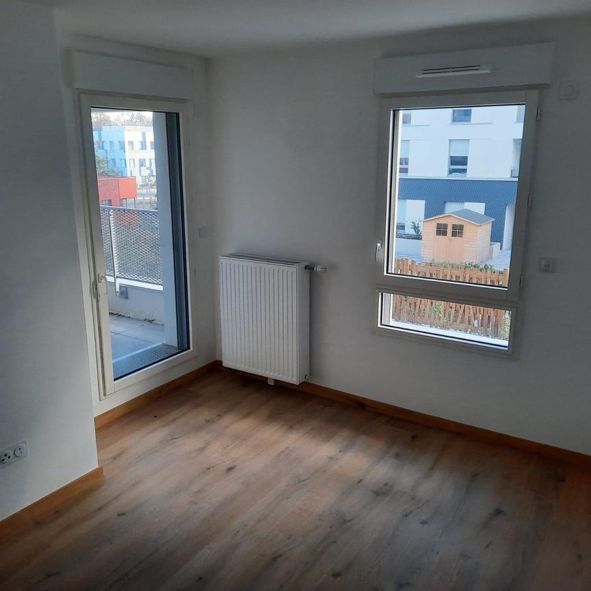 Location Appartement 3 pièces 73m² CHAMPS SUR MARNE 77420 - Photo 1