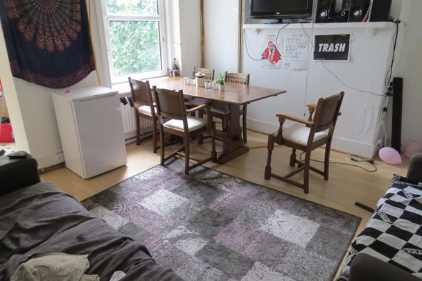 6 Bed Terraced House, Gladstone Place, BN2 - Photo 1