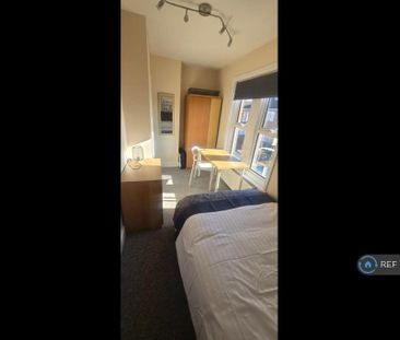 1 bedroom in a house share to rent - Photo 6