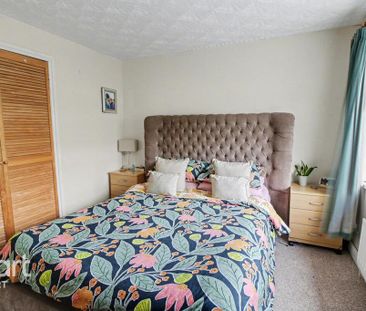 3 bedroom semi-detached house to rent - Photo 4