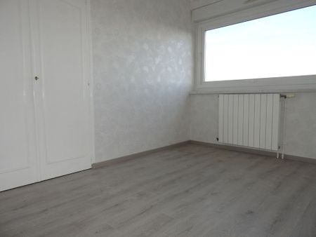 Location Appartement 4 pièces 82m² LONGWY 54400 - Photo 2