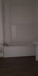 T2 66 RUE GENERAL FERRIE - Photo 4