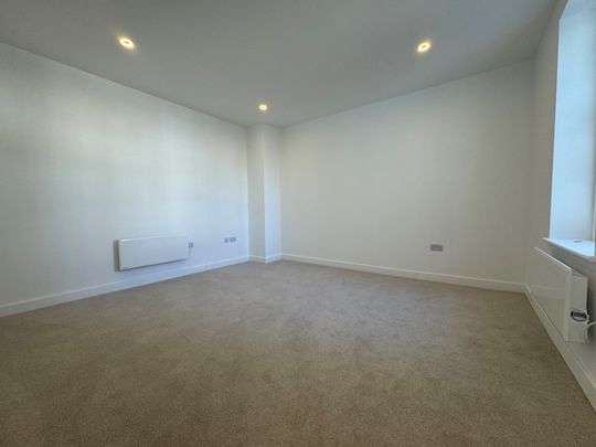 Hartington Place, Eastbourne - Photo 1