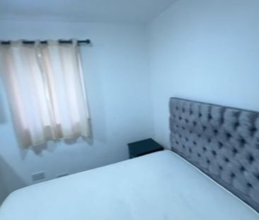 Studio Flat, London Road, E13 - Photo 2