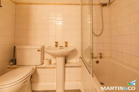 2 bedroom flat to rent - Photo 5