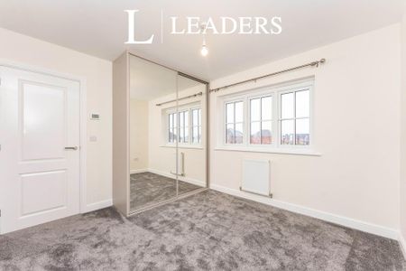 3 bedroom terraced house to rent - Photo 3