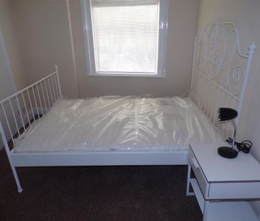 1 bedroom in a house share to rent - Photo 6