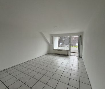 Helle Dachgeschosswohnung mit Balkon, ca. 62,41 m² in Dortmund-Mart... - Photo 3