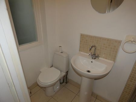 1 bedroom property to rent - Photo 4