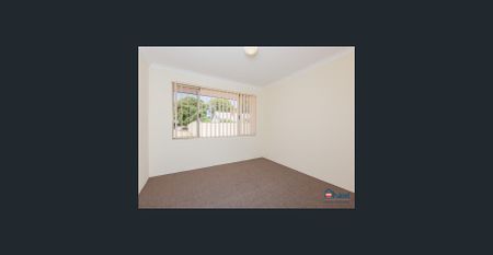 ARMADALE - 3x1 - MODERN 3 BED VILLA - Photo 5