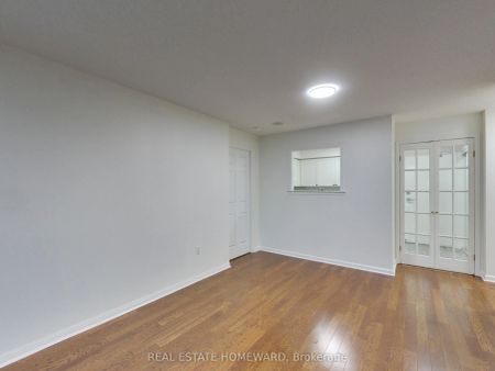 109 Front Street E #1111 - Photo 4
