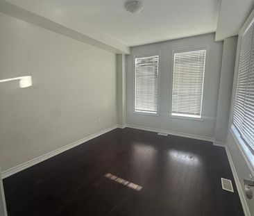 For Lease - 327 Remembrance Road, Brampton, Ontario - Photo 3