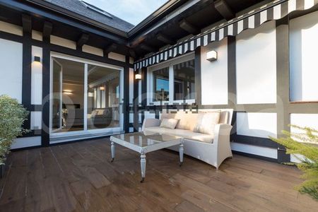 Alquiler de dúplex en Las Arenas Centro - Photo 4