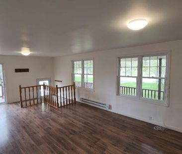 Grande maison complète à louer – 4 chambres, 2 sallea de bain, terr... - Photo 1
