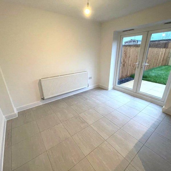 3 bedroom property to rent - Photo 1