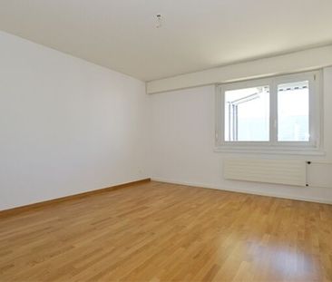 Small but nice with lake view - Photo 1