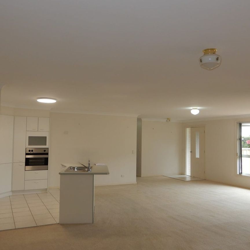 2/19 The Mews Forster - Photo 1